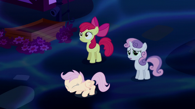 File:Scootaloo transforming S5E13.png