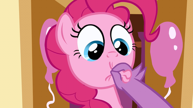 File:Muzzle Pinch S3E11.png