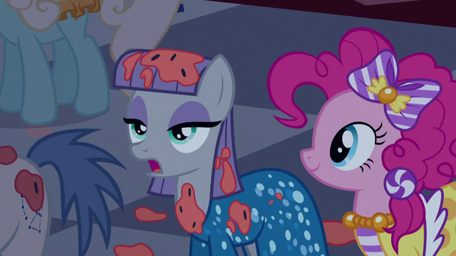 File:Maud "you're the most basic of jokes" S5E7.png
