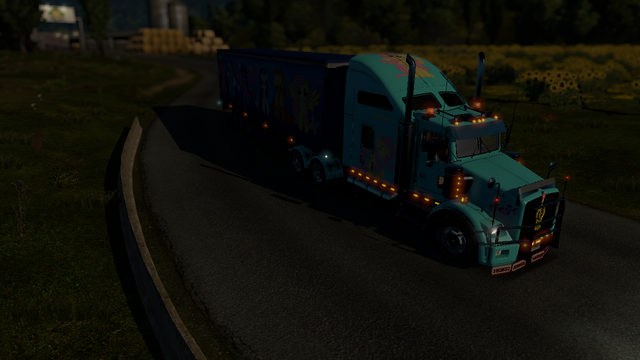 File:FANMADE ETS2 Kenworth T800 Fluttershy Skin 3.png