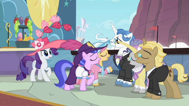 File:Chatting S02E09.png