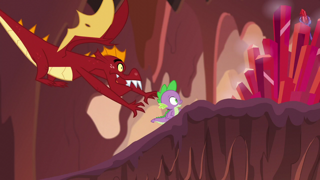 File:Garble stops inches away from Spike S6E5.png