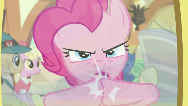 File:Pinkie "find Yakyakistan" S5E11.png