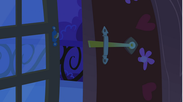 File:Balcony door left open by Twilight S1E24.png