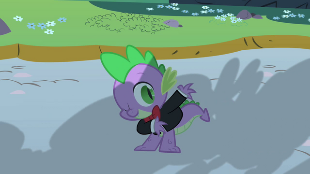 File:Spike peeking as main six disembark S1E26.png