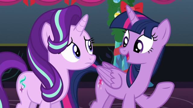 File:Twilight "Hearth's Warming is about more than presents and candy" S6E8.png