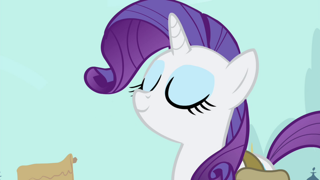 File:Rarity proud S4E23.png
