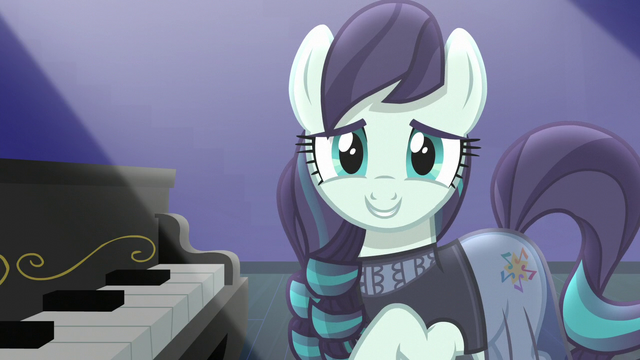 File:Coloratura "kind of like me, Rara" S5E24.png