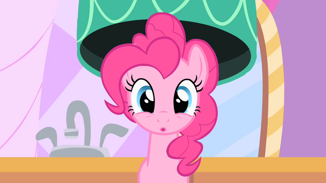 File:Pinkie Pie with her regular mane again S01E26.png