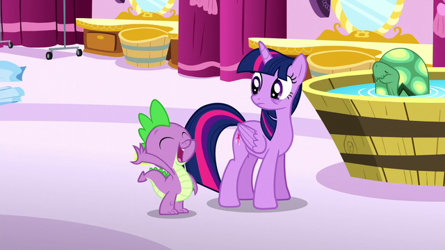 File:Spike tossing the towels aside S5E13.png