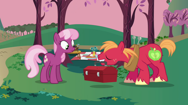 File:Big Mac arrives S2E17.png