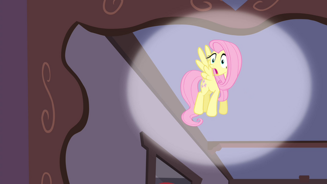 File:Fluttershy stops singing S4E14.png