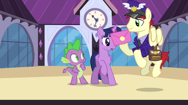 File:Mailpony S4E01.png