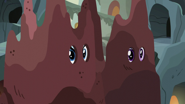 File:Twilight and Rarity follow Spike S6E5.png