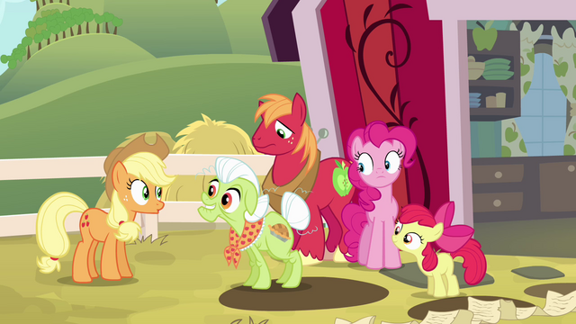 File:Granny Smith mentions Goldie Delicious S4E09.png