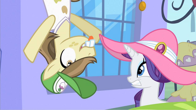 File:Rarity freaked S2E9.png