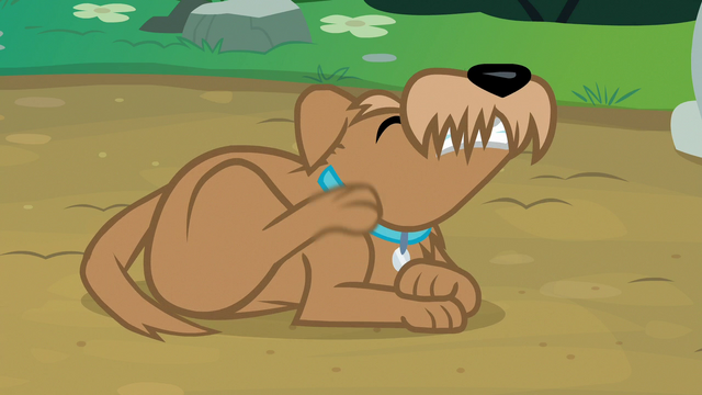 File:Ripley scratching himself S7E6.png