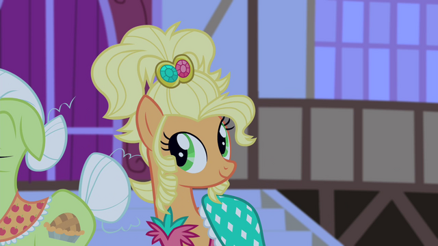 File:Applejack smile S4E13.png
