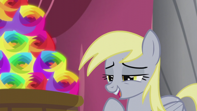 File:Derpy giggling S5E9.png