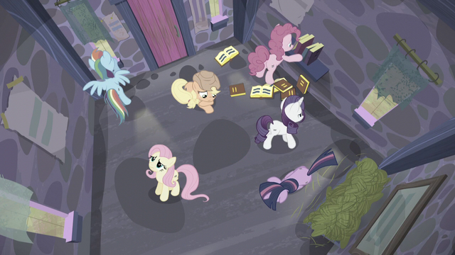 File:Mane 6 in the house as time passes S5E02.png
