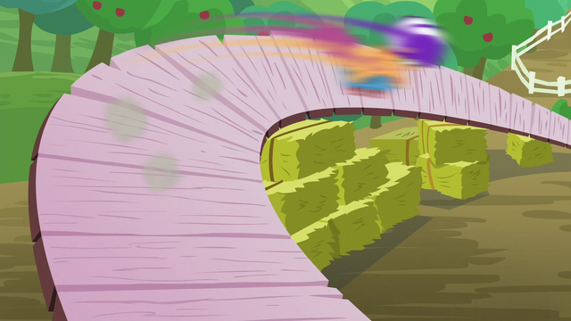 File:Scootaloo scooting fast S6E4.png