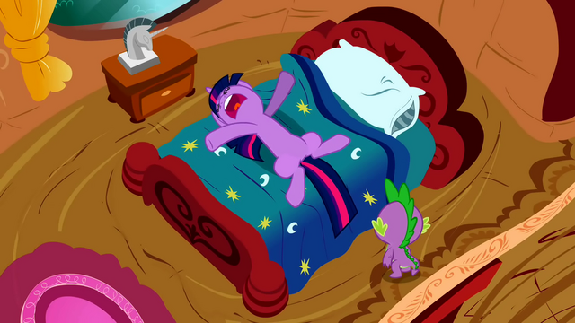 File:Twilight being dramatic S2E3.png