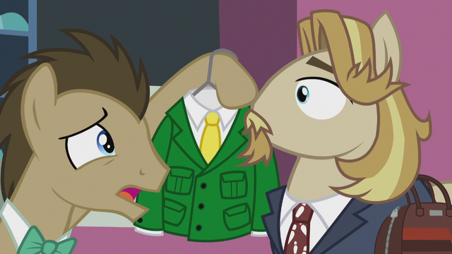 File:Dr. Hooves showing his shirt to Letrotski S5E9.png