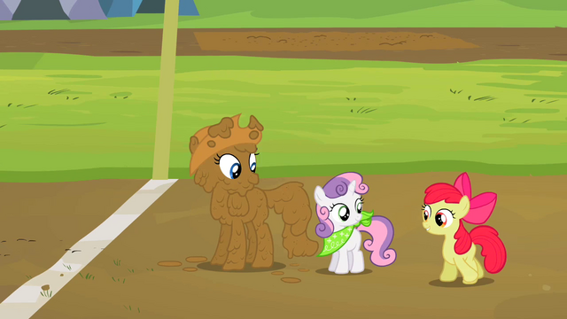 File:Rarity Sweetie Belle and Apple Bloom end of the race mud S2E5.png