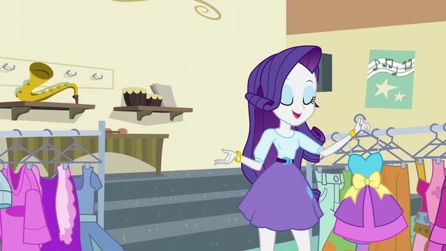 File:Rarity "don't be silly, darling" EG3.png