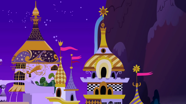 File:Canterlot castle close-up S1E26.png