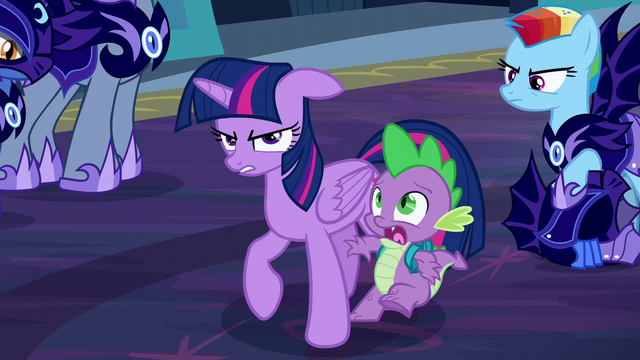 File:Spike shocked S5E26.png
