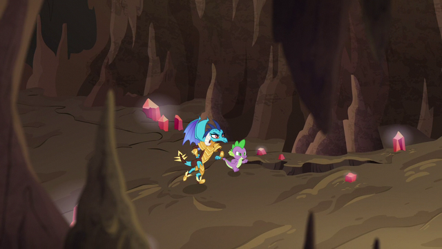File:Spike and Ember run through the flame-cano S6E5.png
