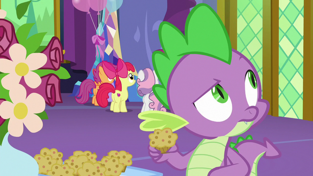 File:Spike hears the dining hall door close S7E1.png