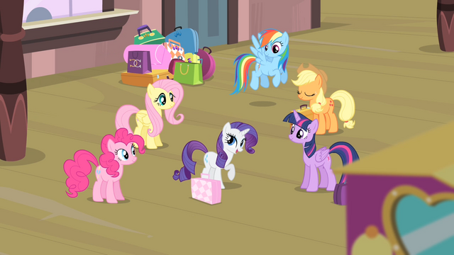 File:Rarity '...you'll all be there with me!' S4E08.png