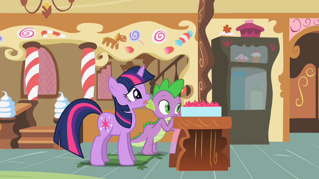 File:Twilight and Spike with box of cupcakes S2E03.png