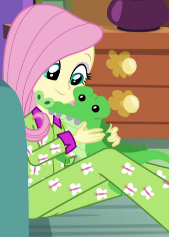 File:Fluttershy pajamas ID EG2.png