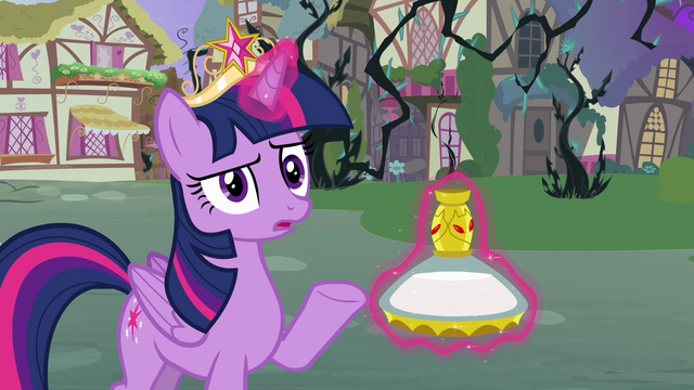 File:Twilight thinks the potion doesn't work S4E01.png
