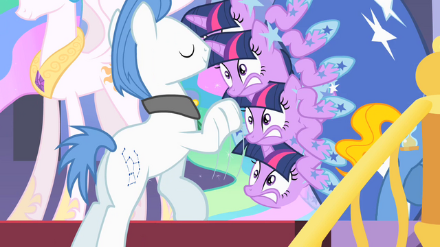 File:Twilight shaking S01E26.png