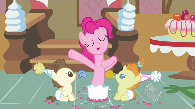 Plik:830px-Pinkie Monthiversary S02E13.png