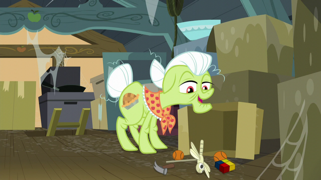 File:Granny Smith sees toys out from the box S5E17.png