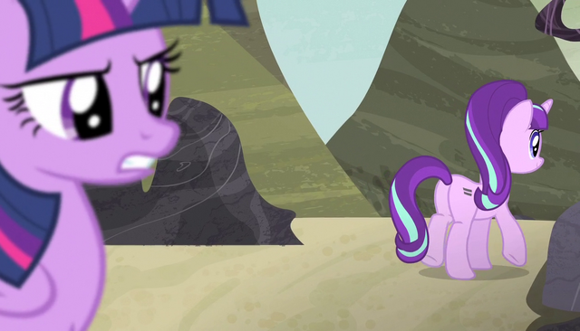 File:Twilight looks suspiciously at Starlight S5E1.png