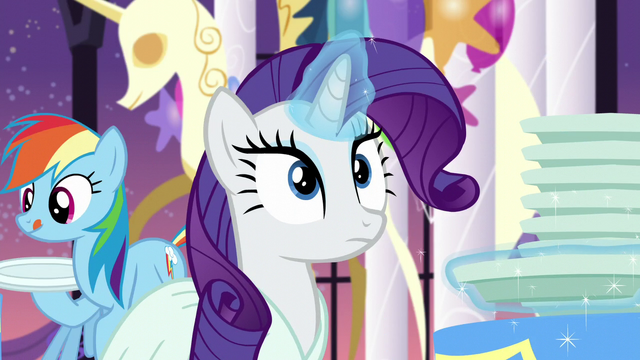File:Rarity smells something S5E15.png