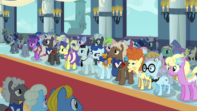 File:Pony crowd wedding S2E26.png