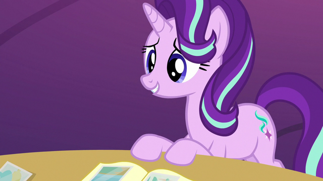 File:Starlight Glimmer scrapbooking S6E21.png