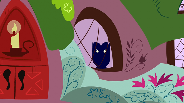 File:Owlowiscious looking creepy S1E24.png