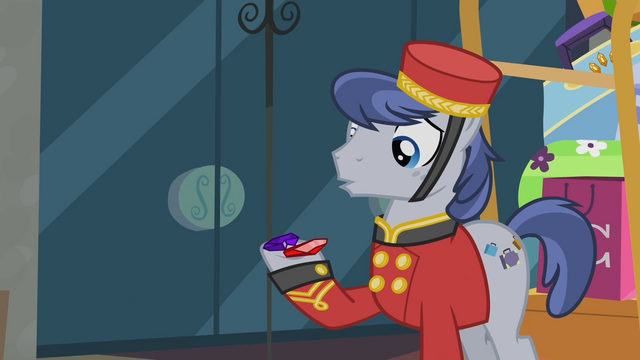 File:Bellhop receives gems S4E08.png