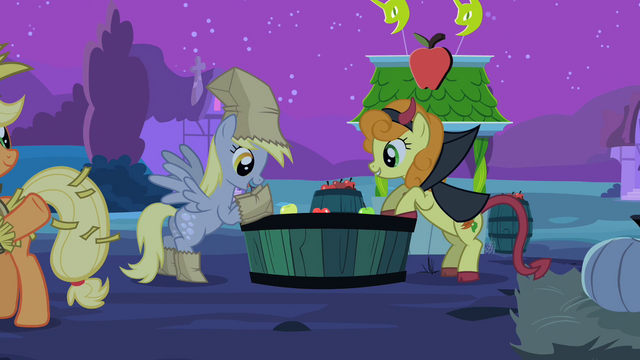 File:Derpy hooves apples S2E4.png