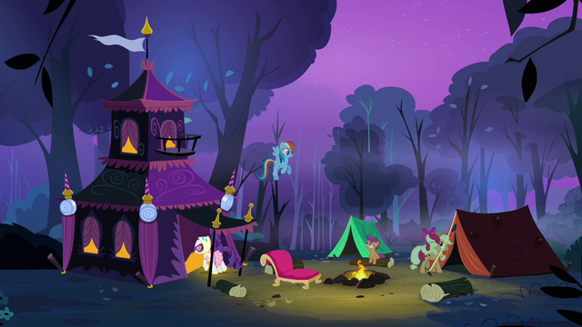 File:Rarity and Applejack entering their respective tents S3E06.png