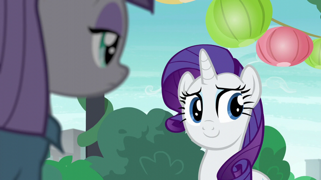 File:Rarity looks at Pinkie Pie S6E3.png