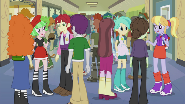 File:Crowd of students EG2.png